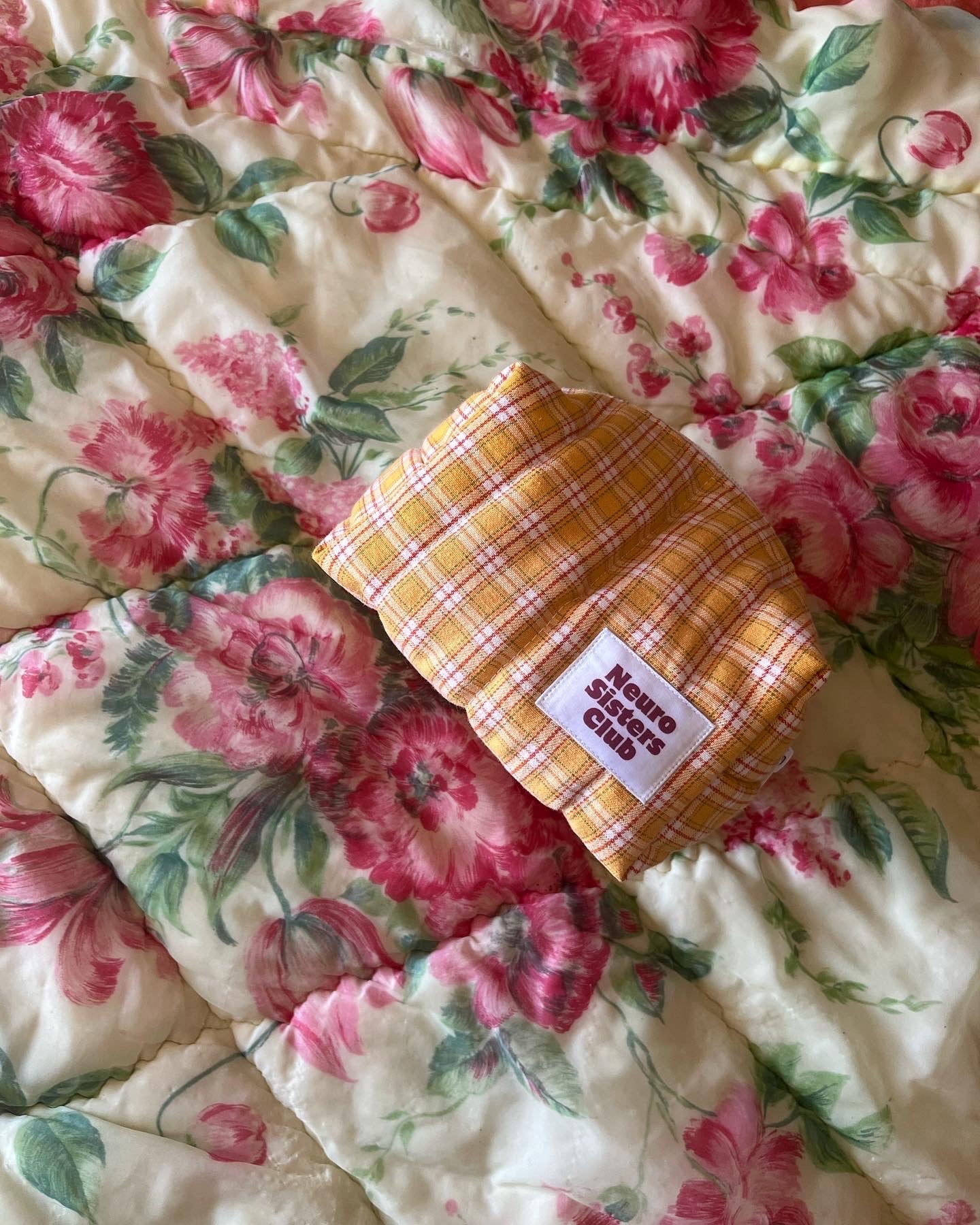 Retro upcycled makeup bag