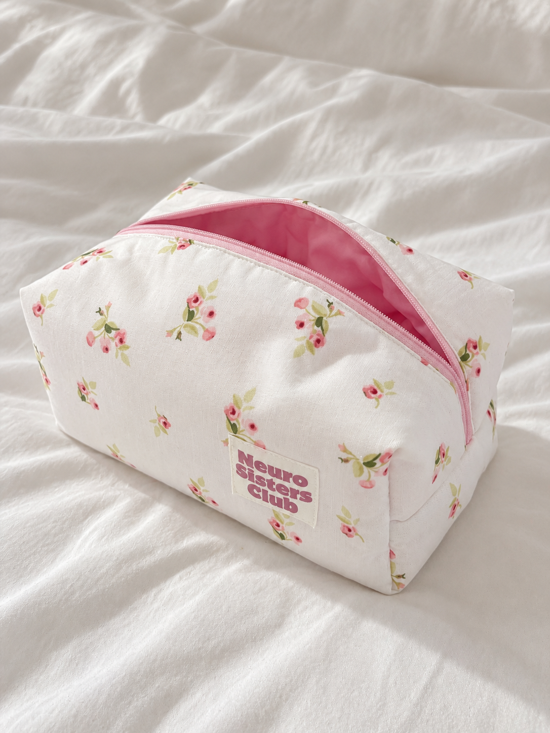 Makeup Bag White Flowers