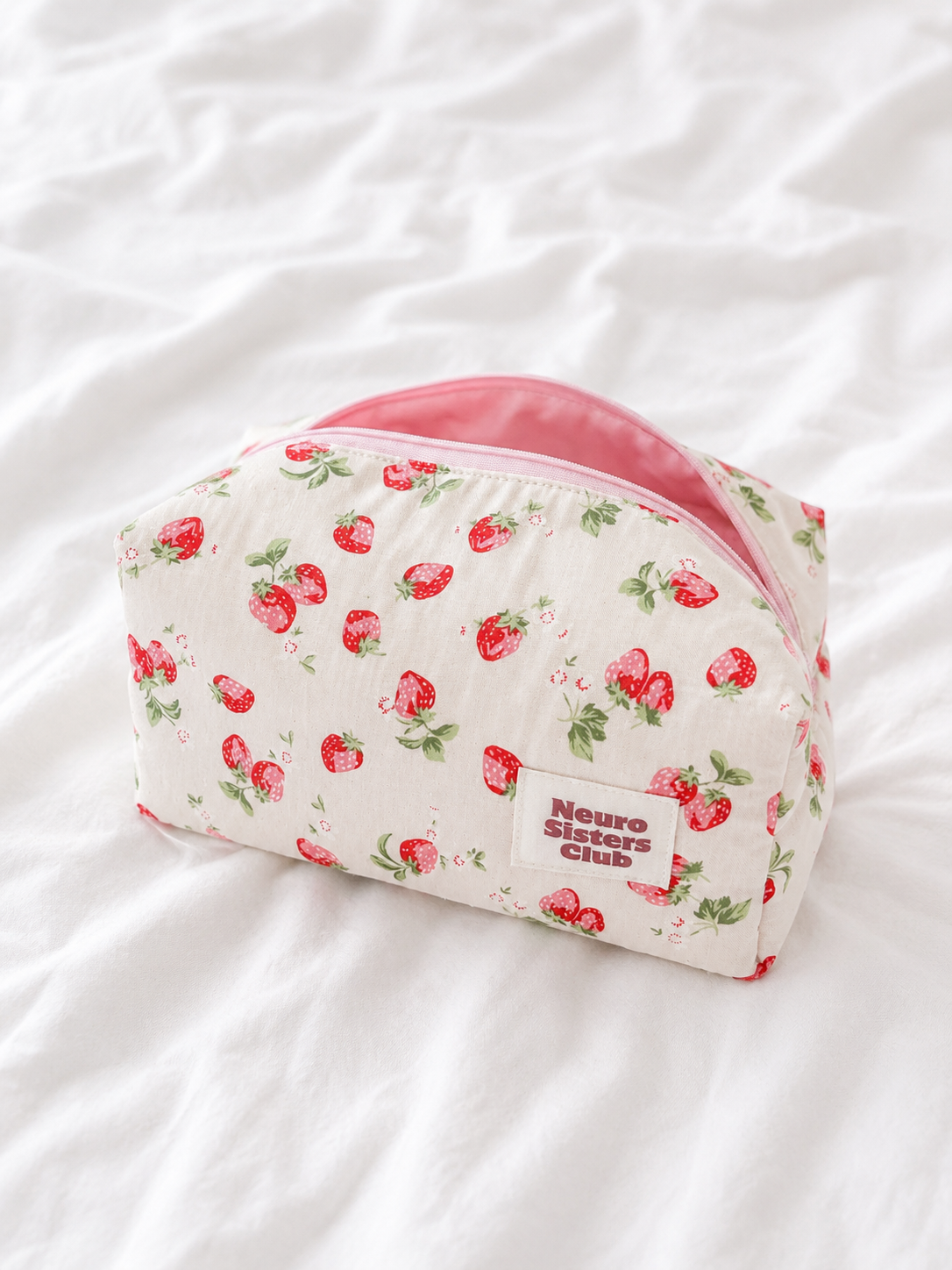 Trousse de toilette rose à fraise