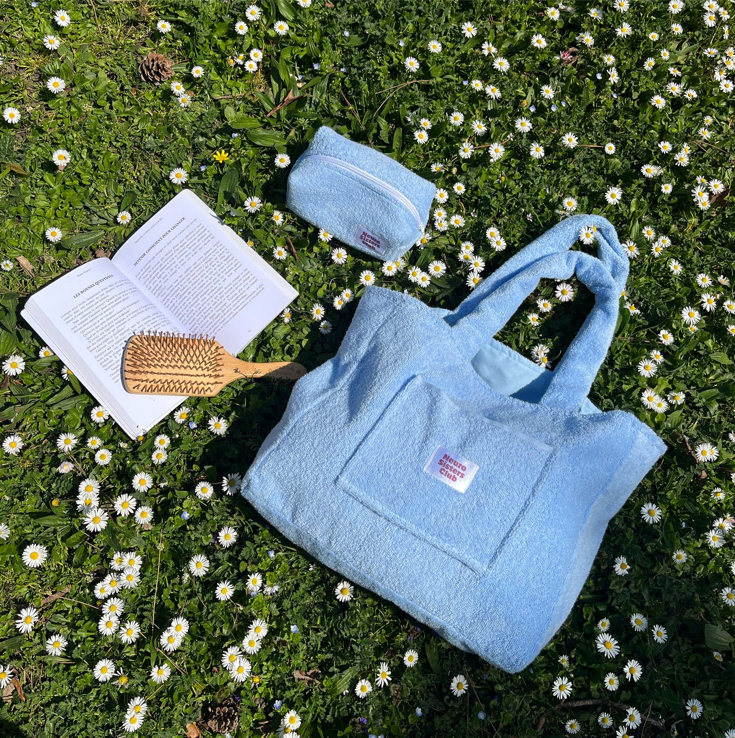Sky blue sponge bag