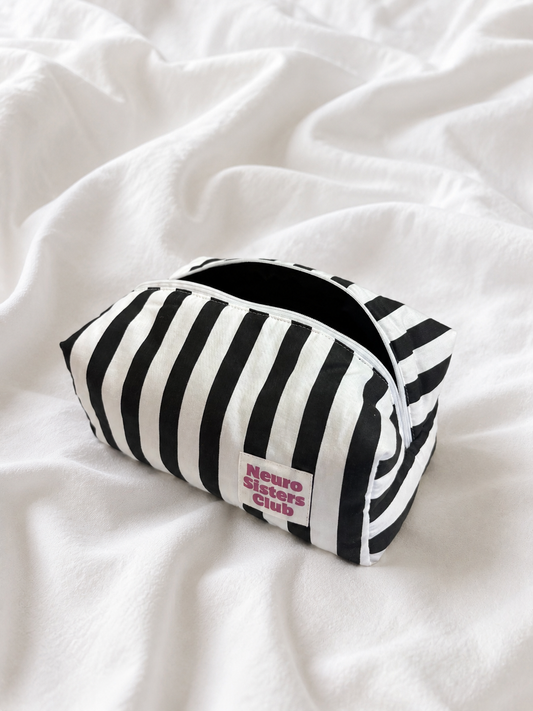 Trousse à rayure noir et blanc