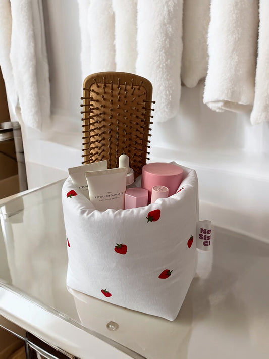 Strawberry storage basket
