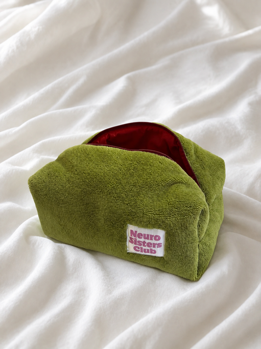 Trousse de toilette éponge vert