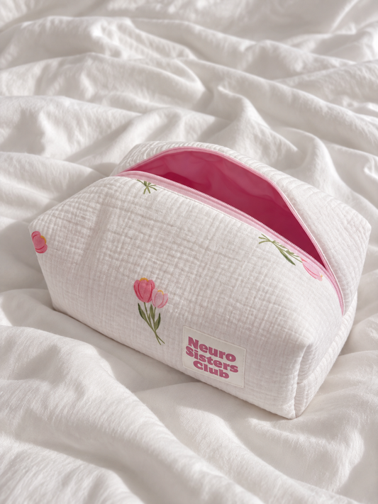 Trousse double gaze de coton blanc avec tulipes