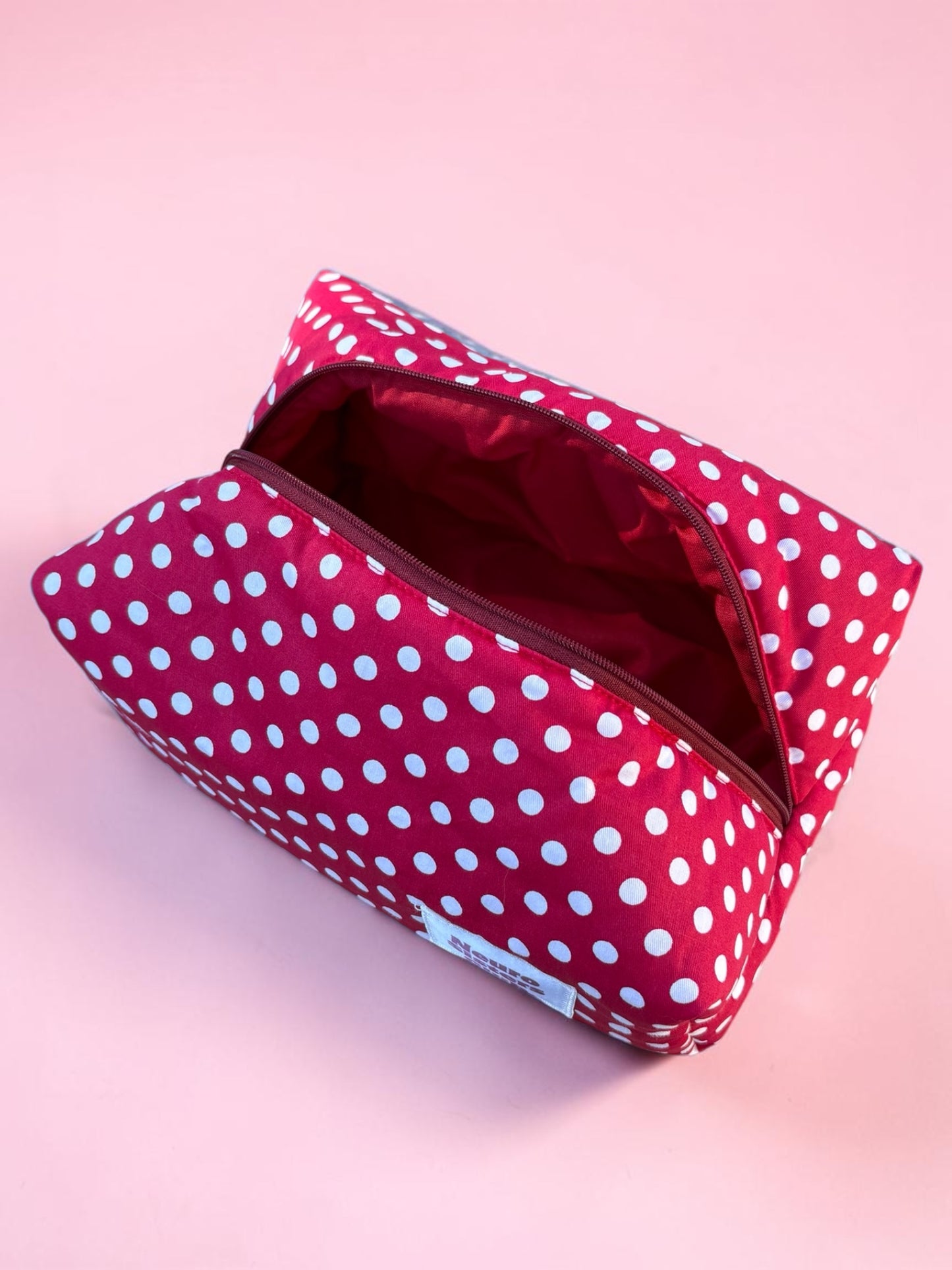 Trousse de toilette rouge à pois