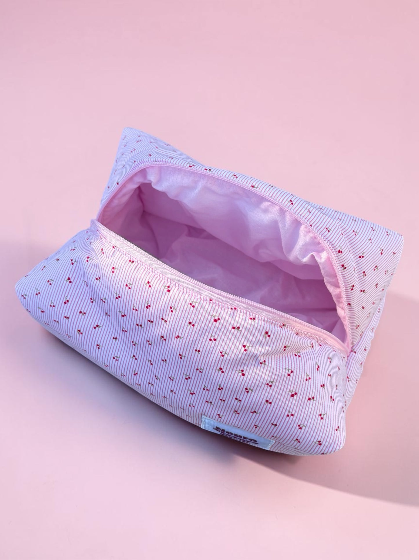 Trousse de toilette cerise à rayure