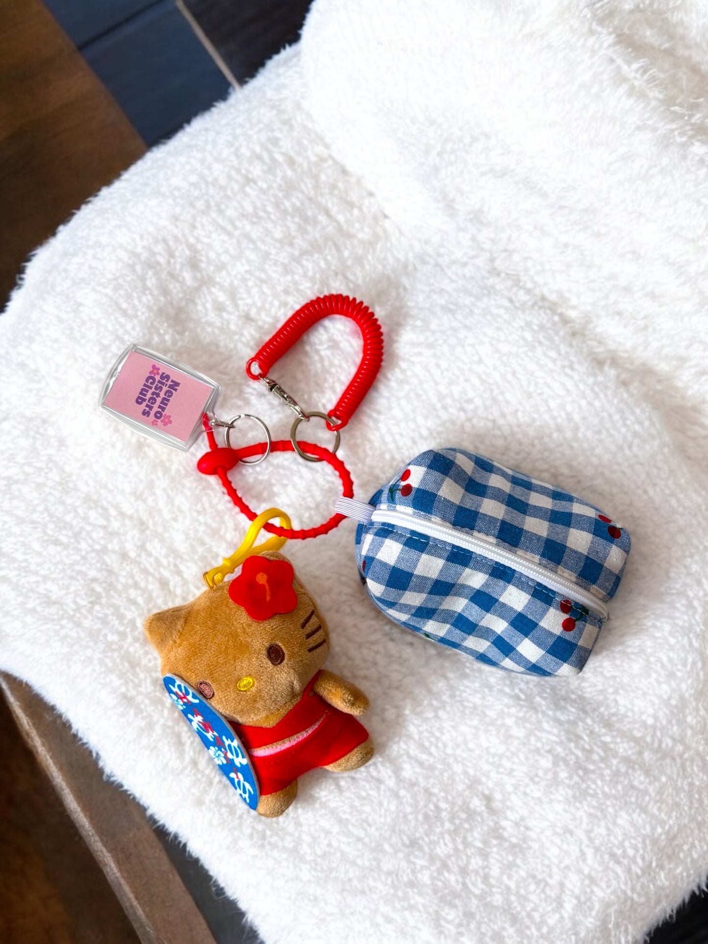 BAG CHARMS HELLO KITTY &amp; VICHY
