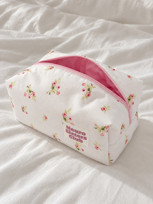 MAKEUP BAG WHITE FLOWERS