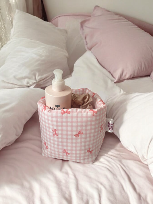 Vichy knot storage basket